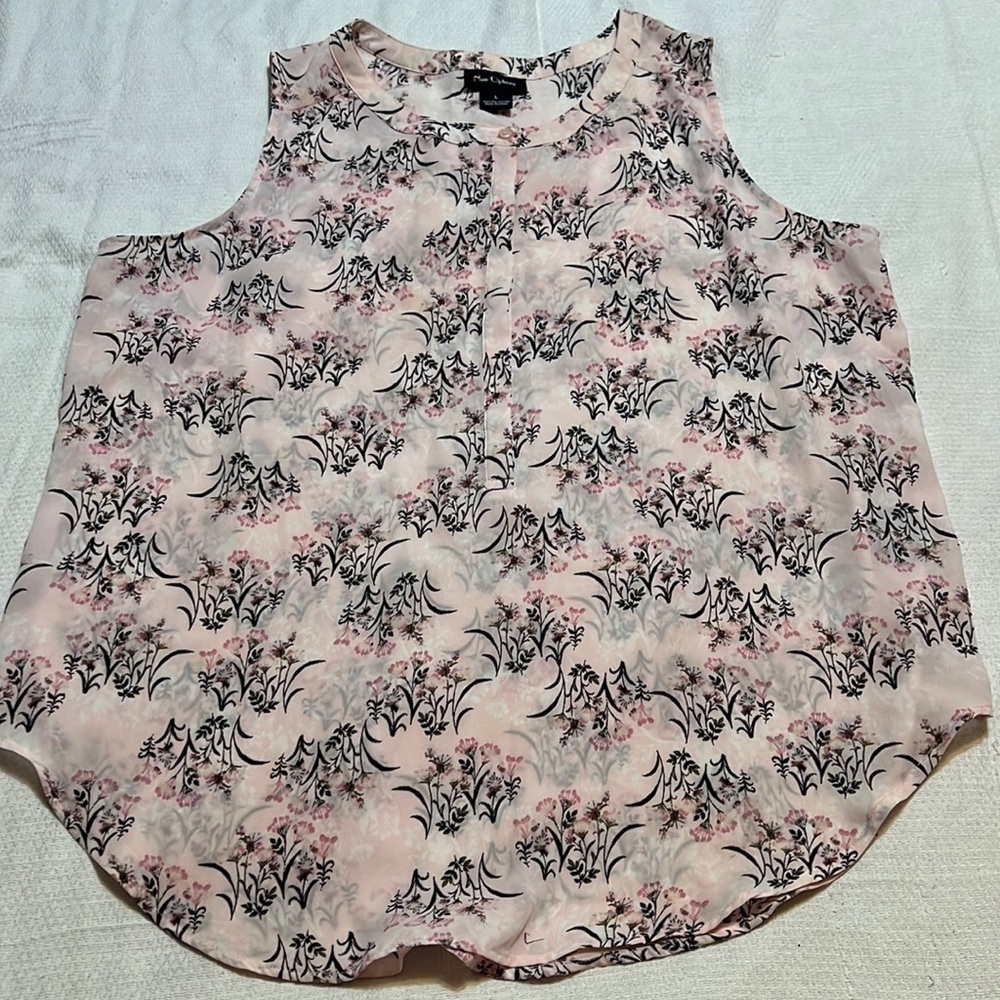 Nue Options Pink Floral Sleeveless Top Large